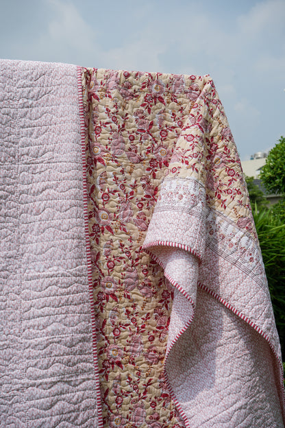 Magenta and pink (beige gadh) phal aur phool mulmul quilt