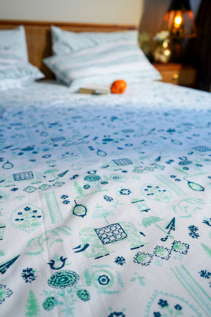 Blue and sea green scattered ethnic fitted bedsheet set