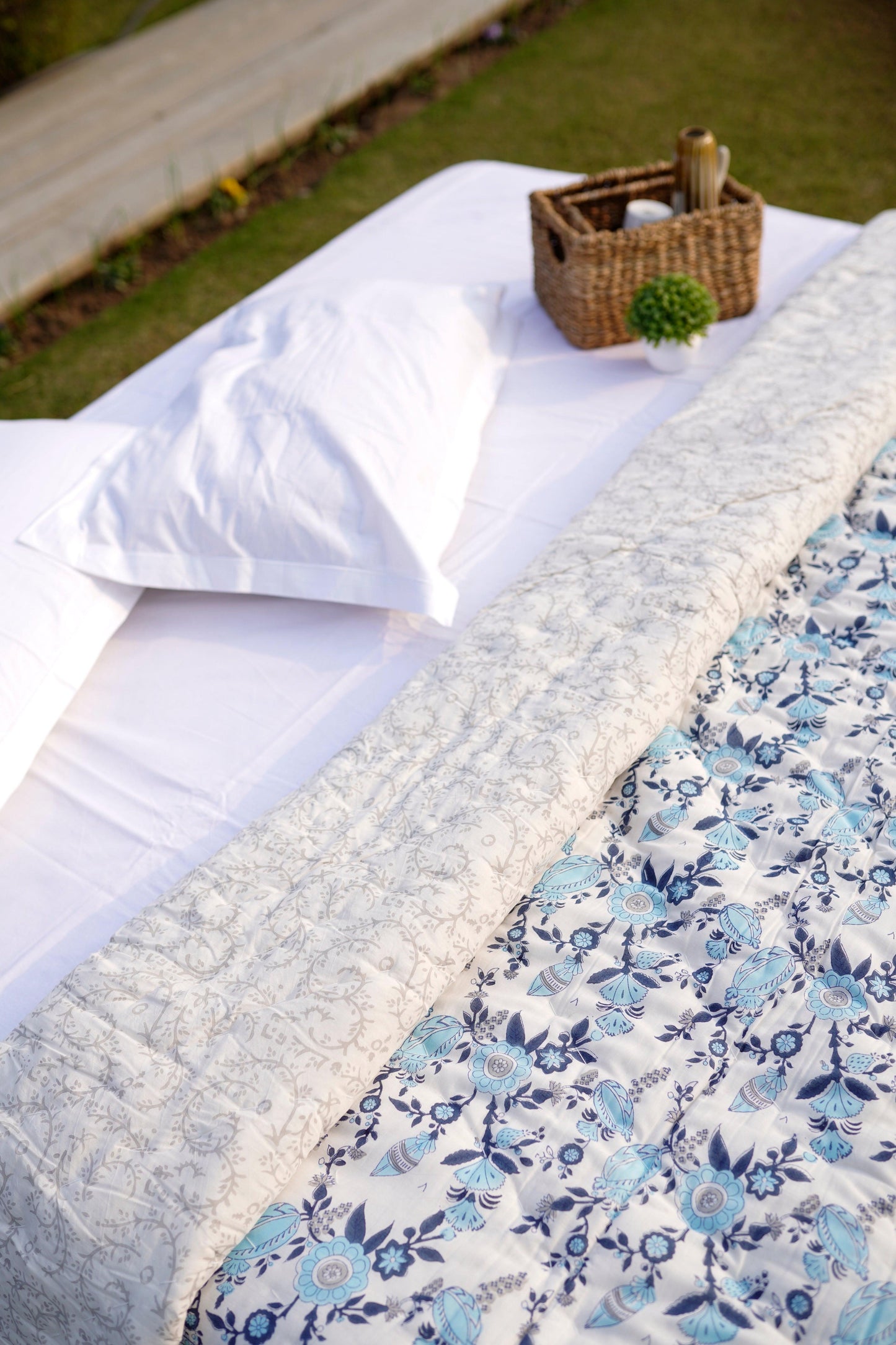 Blue and grey phal aur phool mulmul quilt - NAMYA LIVING